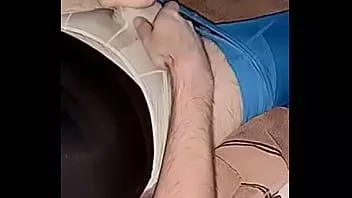 Putar Jockfacexxx jacks, strokes, and fucks toys through underwear