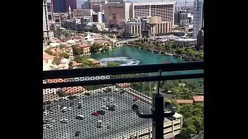 play ? hood n. pulls up on a white bitch at the cosmo in vegas ?