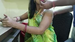 चलाएँ देसी भाभी को क्रीमपाइ के साथ प्रचारित किया जाता है!