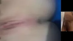 play कामुक लैटिन मॉडल वीडियो कॉल में शरारती हो गई