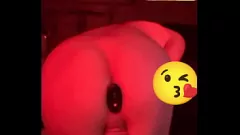 play Permainan Buttplug Lovense: Pacar Daring Pria Amatir Mengontrol Orgasmenya dengan Mainan selama Panggilan Video