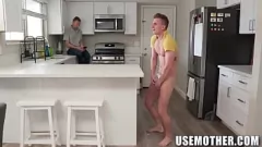 play Diversão hardcore com Petite Milf Crystal Clark e amigos