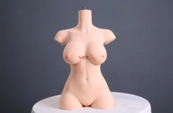 色情明星 Kairi
